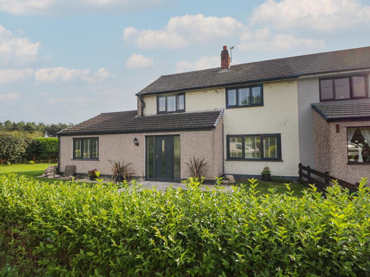 Villa 26 Hycemoor Way Millom Exterior foto